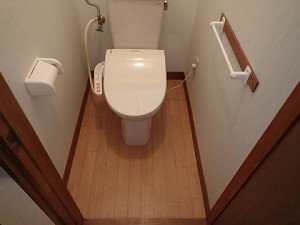 トイレ床の補修