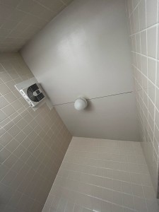 【塗装工事】お風呂の天井を塗装で綺麗に♪